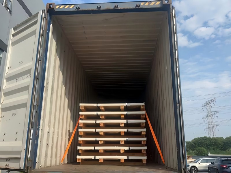 Packaging and Container Loading Packaging and Container Loading