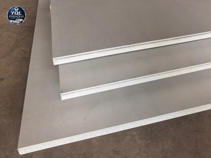 Stainless Steel Medium and Heavy Plate